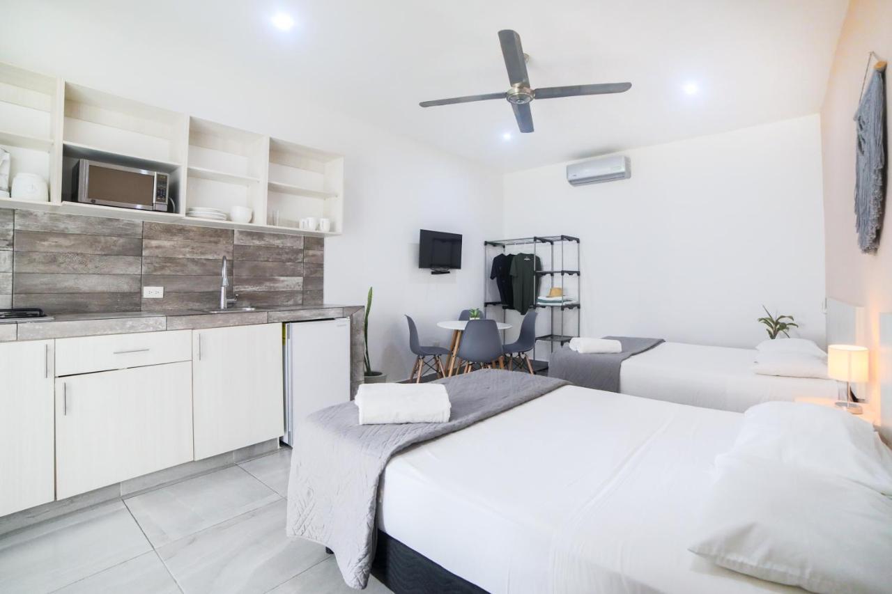 Almond Suites Playa del Carmen Exterior photo